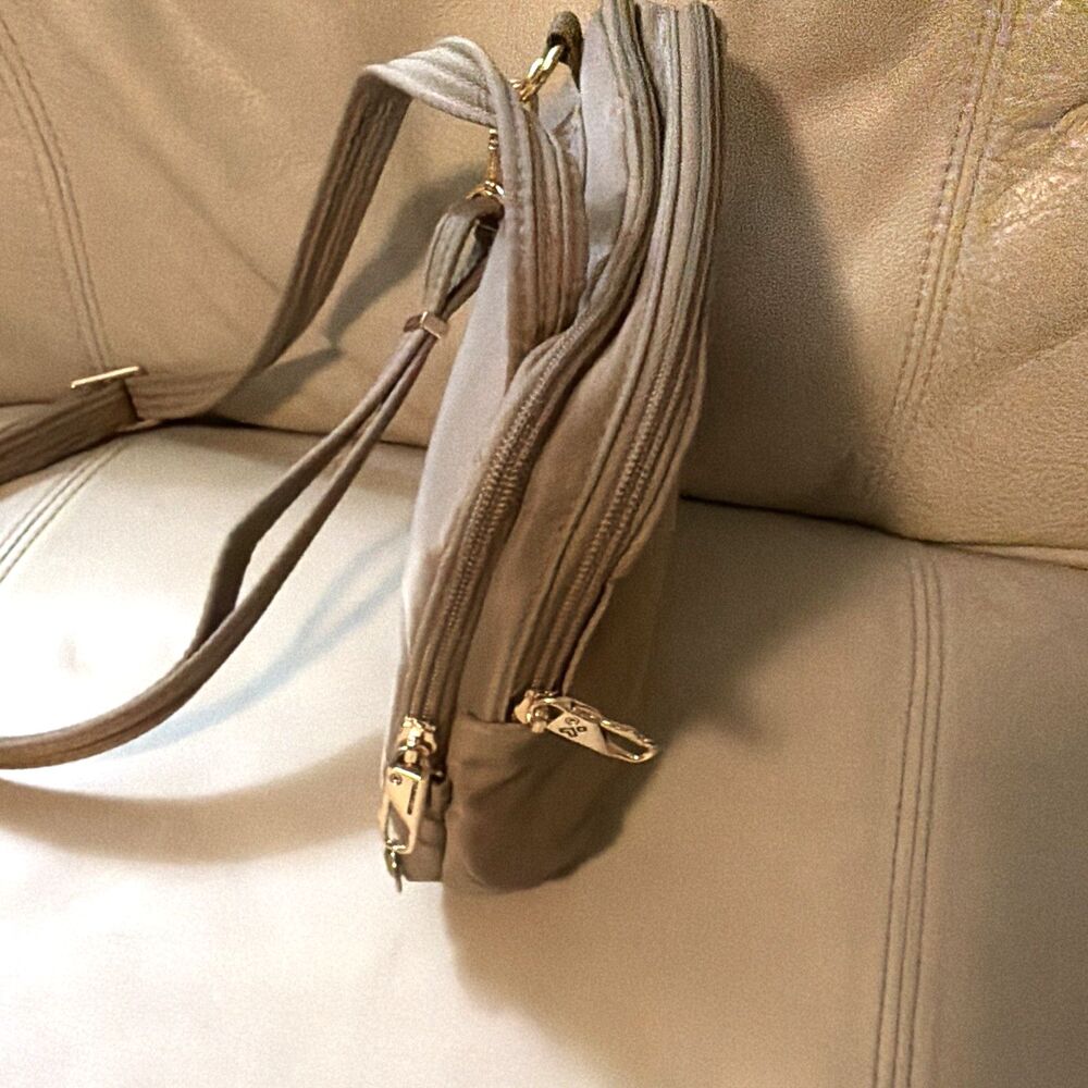 Travelon  Anti-Theft Tailored East/West Organizer Crossbody Bag  RFID Taupe - Picture 10 of 16